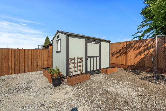 997 Arrowhead Trail, Eagle Point, OR 97524