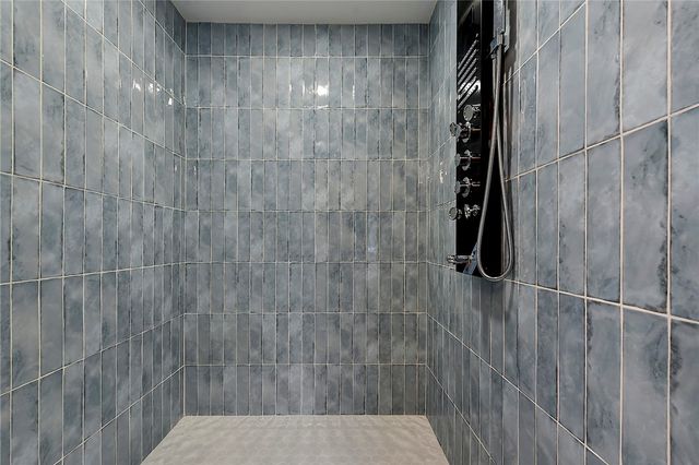 5412 Carnegie St, Lawrenceville, PA 15201