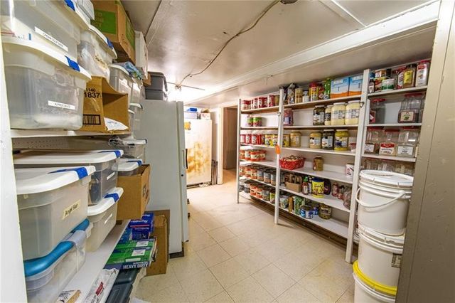 123 Washington Avenue, Vandergrift, PA 15690