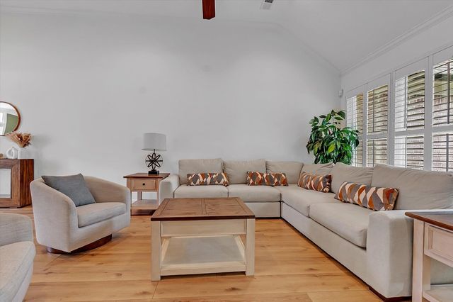 8786 STABLEMILL LN, Memphis, TN 38016