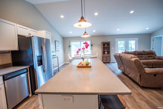 7291 W Mustang Drive, Ellettsville, IN 47429