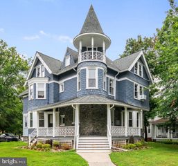 315 N SWARTHMORE AVE, Ridley Park, PA 19078