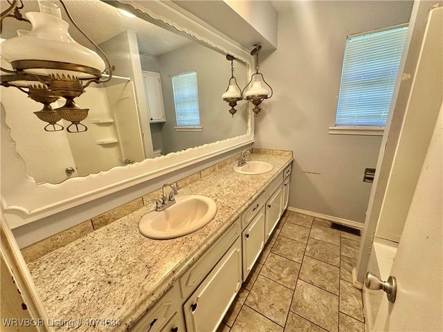 4415 Urbana Drive, Fort Smith, AR 72904