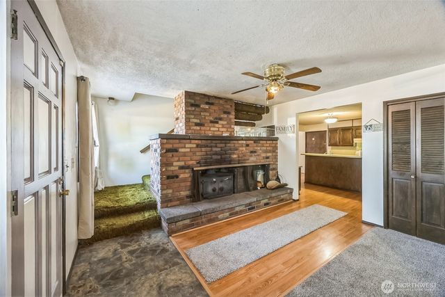 2420 Simpson Avenue, Hoquiam, WA 98550