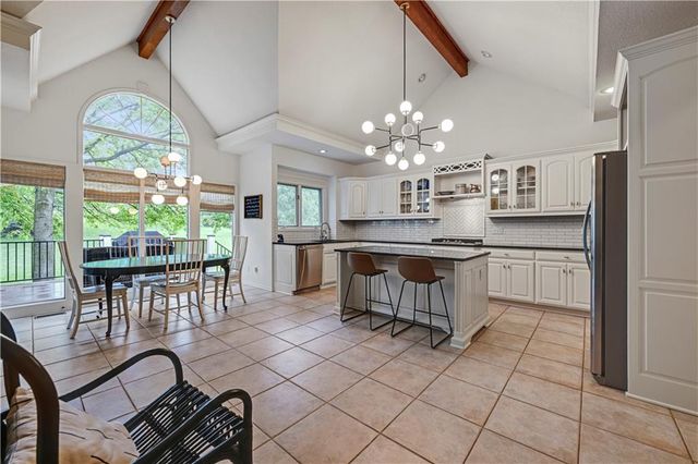 14111 Cody Street, Overland Park, KS 66221