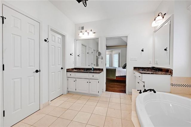 14111 Cody Street, Overland Park, KS 66221