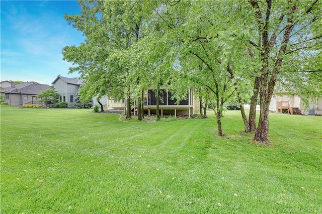 14111 Cody Street, Overland Park, KS 66221
