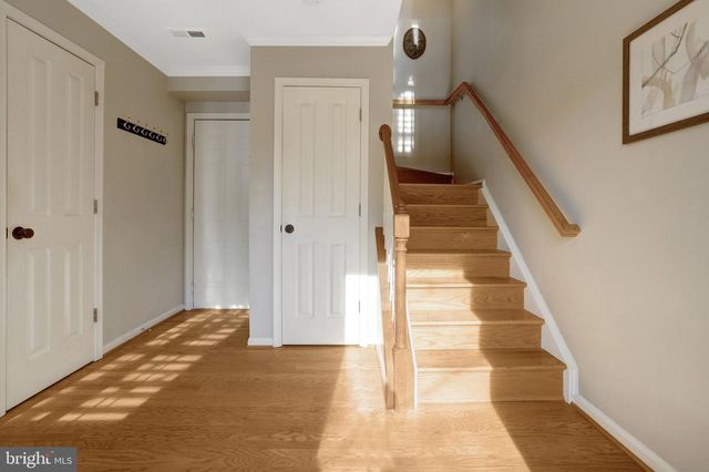 2422 N HAMPTON DR, Alexandria, VA 22311