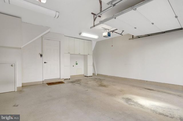 2422 N HAMPTON DR, Alexandria, VA 22311