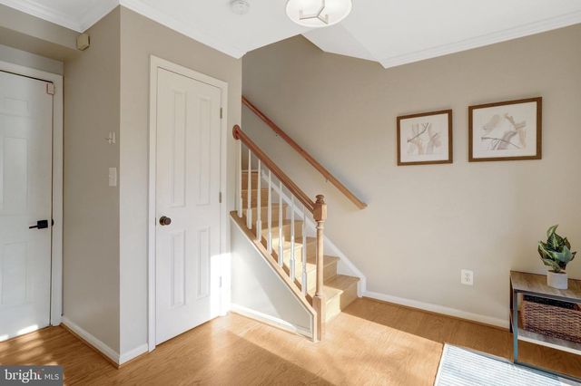 2422 N HAMPTON DR, Alexandria, VA 22311