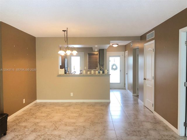 320 NE 12th Avenue 303, Hallandale Beach, FL 33009