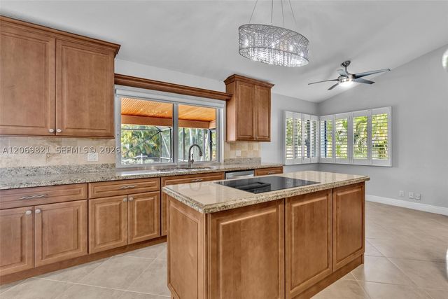 18232 S 104th Ter S, Boca Raton, FL 33498