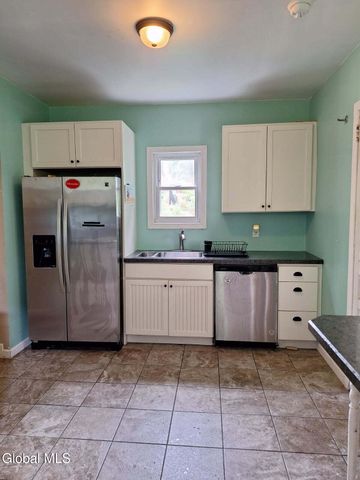 13 13th Street, Troy, NY 12180