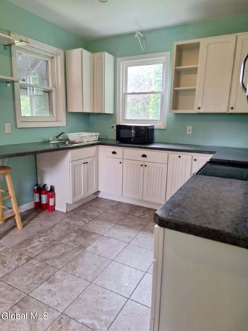 13 13th Street, Troy, NY 12180