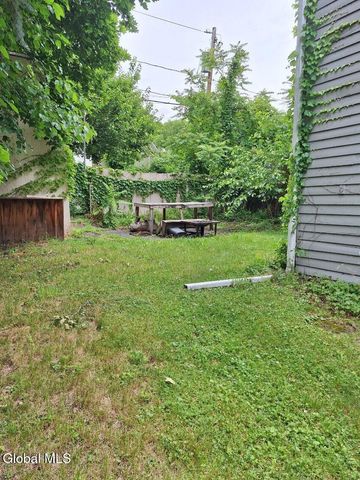 13 13th Street, Troy, NY 12180