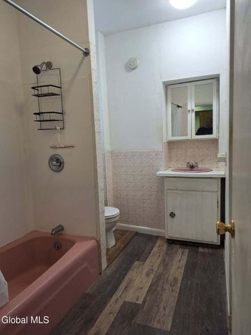 13 13th Street, Troy, NY 12180