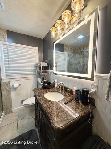 10026 Prairie Dr, Louisville, KY 40272
