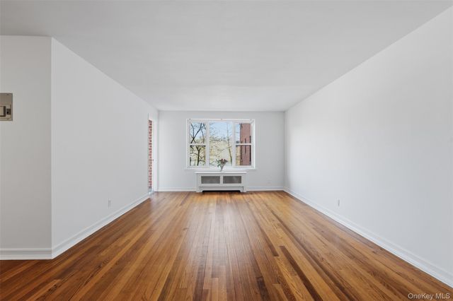 555 Broadway 2G, Hastings-on-hudson, NY 10706