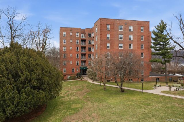 555 Broadway 2G, Hastings-on-hudson, NY 10706