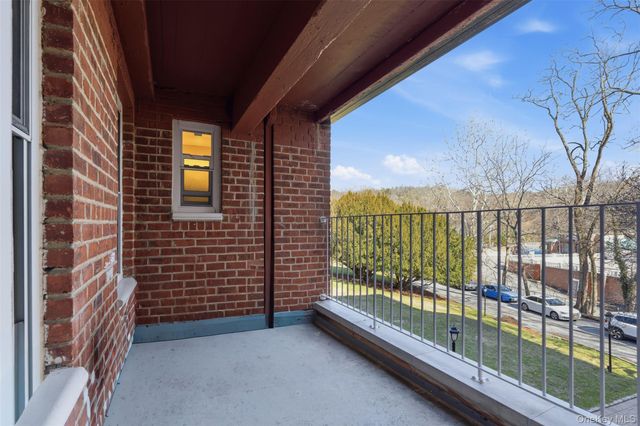 555 Broadway 2G, Hastings-on-hudson, NY 10706