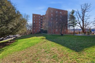 555 Broadway 2G, Hastings-on-hudson, NY 10706