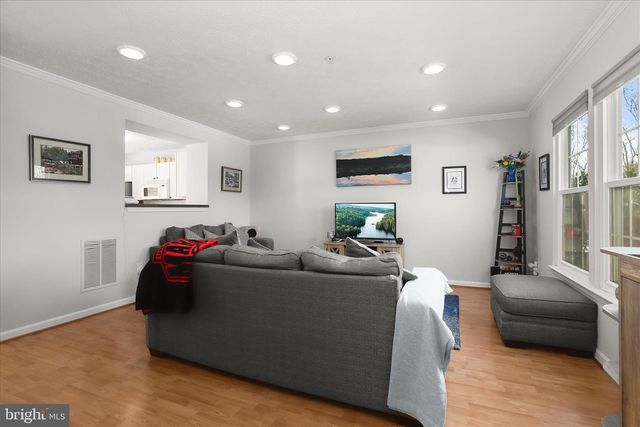 2019 AMBER WAY, Baltimore, MD 21244