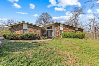 4427 Edgewood Circle, Loma Linda, MO 64804