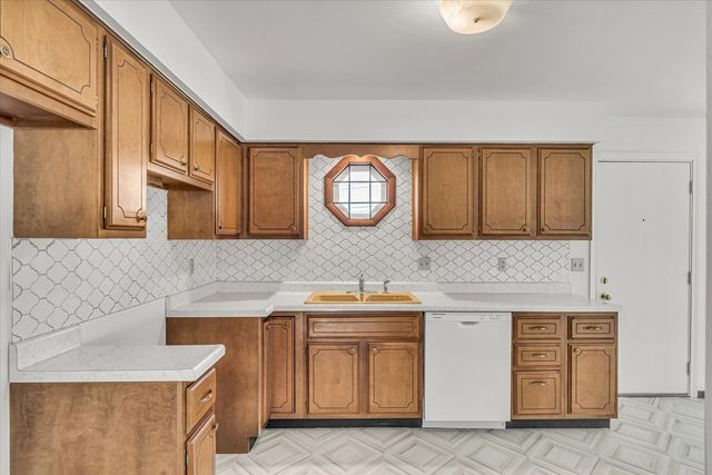 2618 N Elsie Avenue, Davenport, IA 52804