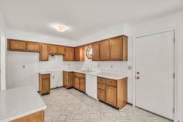 2618 N Elsie Avenue, Davenport, IA 52804