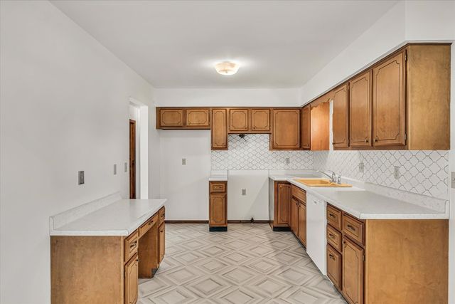 2618 N Elsie Avenue, Davenport, IA 52804