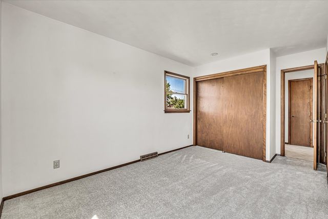 2618 N Elsie Avenue, Davenport, IA 52804