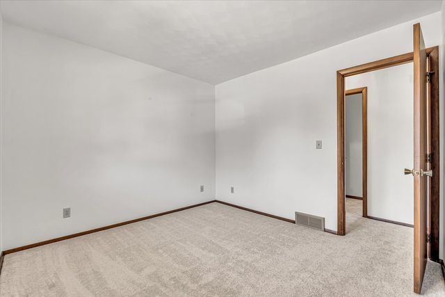 2618 N Elsie Avenue, Davenport, IA 52804