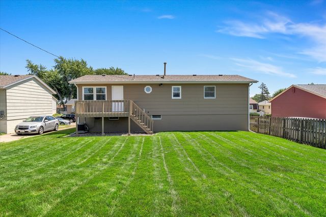 2618 N Elsie Avenue, Davenport, IA 52804