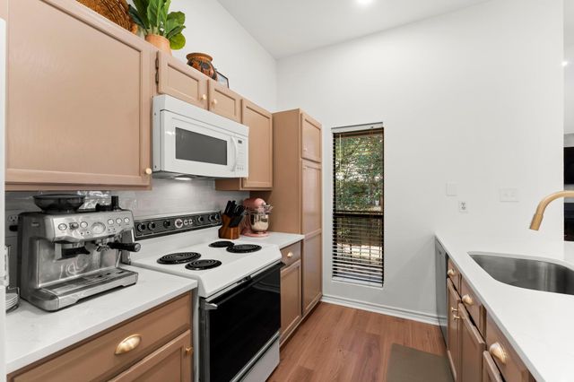 3500 Tangle Brush Drive 178, The Woodlands, TX 77381