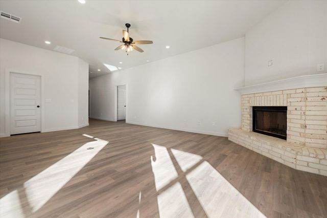 7001 56th Street, Lubbock, TX 79407