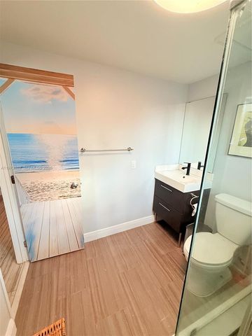 2930 Day Ave N304, Coconut Grove, FL 33133