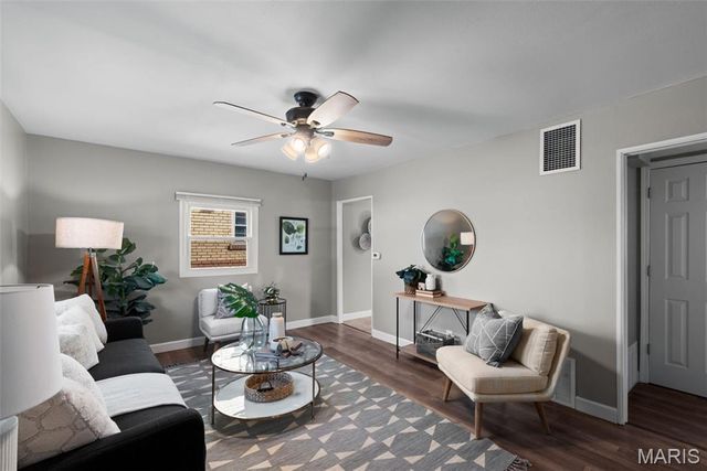 5060 Potomac Street, St Louis, MO 63139