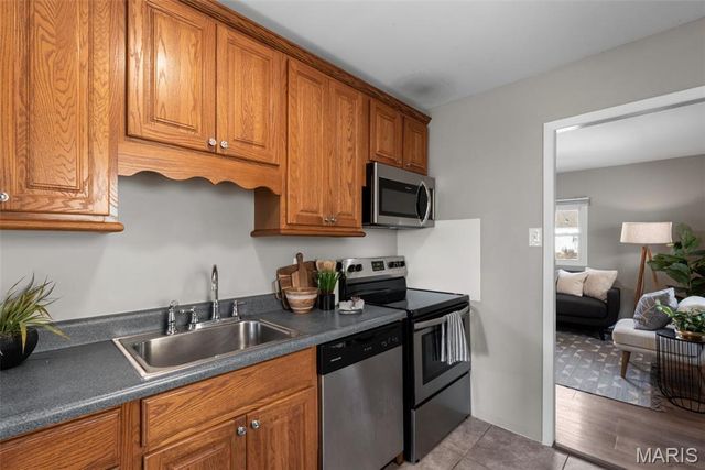 5060 Potomac Street, St Louis, MO 63139