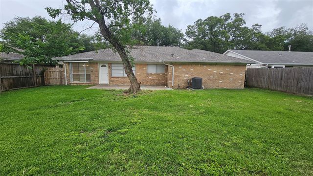 1404 Cactus Street, Baytown, TX 77521