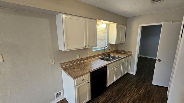 1404 Cactus Street, Baytown, TX 77521