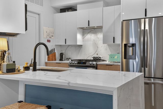 1710 Dorchester Avenue 202, Boston, MA 02124