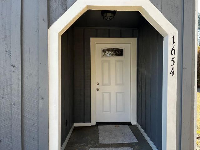 1654 Artesian Well Road NW, Calhoun, GA 30701