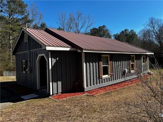 1654 Artesian Well NW Road, Calhoun, GA 30701