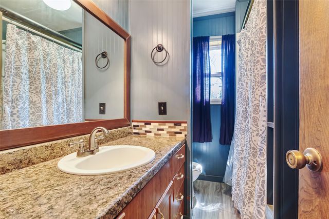 832 Cherry Street, Wolfe City, TX 75496