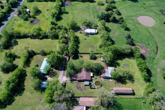 832 Cherry Street, Wolfe City, TX 75496