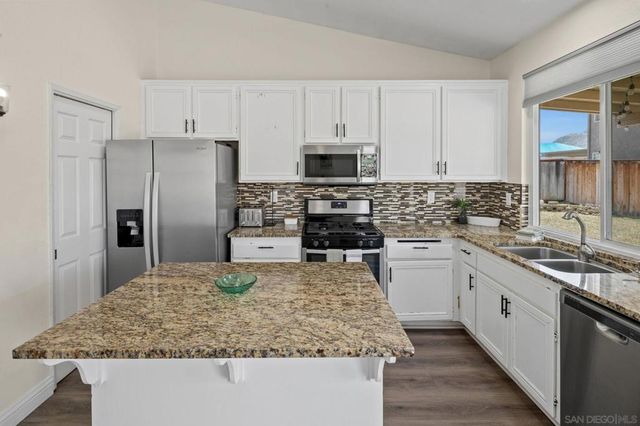 3373 Avocado Vista, Fallbrook, CA 92028