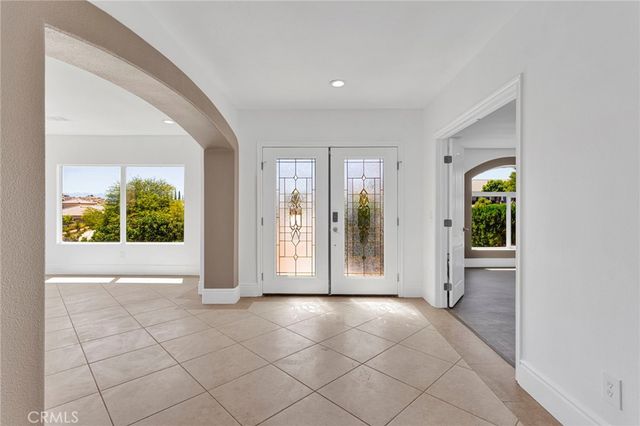 16245 Ridge View Drive, Apple Valley, CA 92307