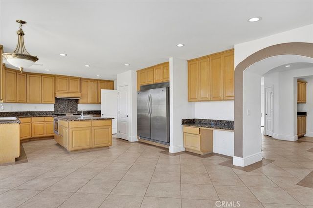 16245 Ridge View Drive, Apple Valley, CA 92307