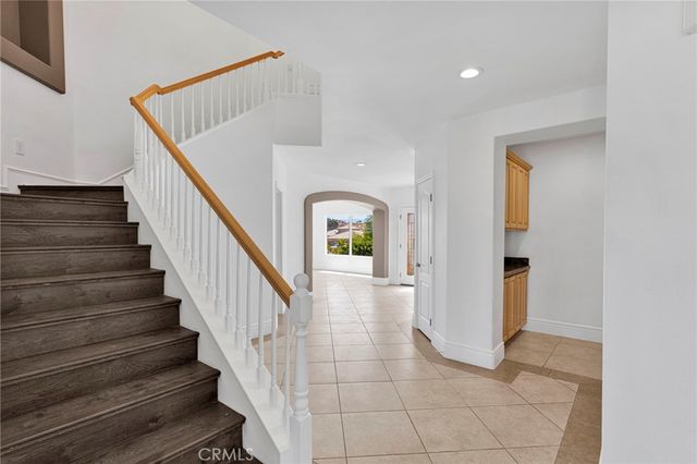16245 Ridge View Drive, Apple Valley, CA 92307