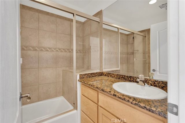 16245 Ridge View Drive, Apple Valley, CA 92307